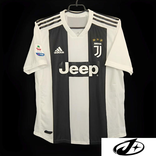 Camiseta de la Juventus Local Retro Jugador Versión 18/19