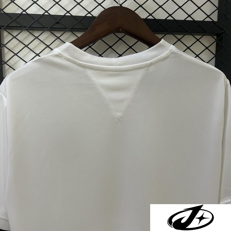 1542cc4fe7e75244.jpg
