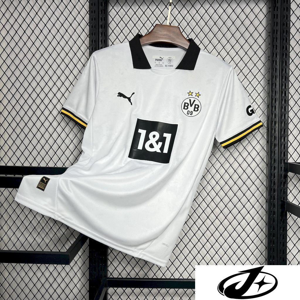 d7badd8b75c20195.jpg