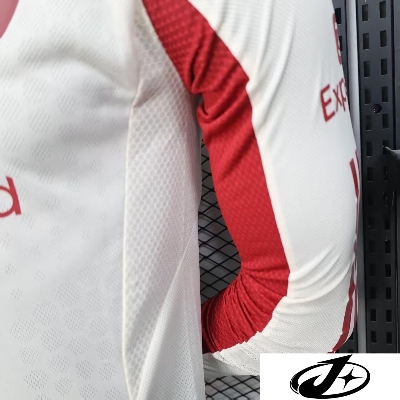 b6ec64e3c48428b0.jpg